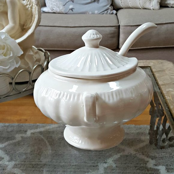 EXQUISITE Vintage SOUP Casserole SERVING TUREEN - Picture 2 of 5